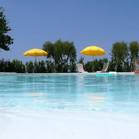 Trulli Pietra Bianca Locorotondo
